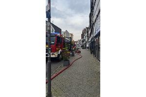 Gasgeruch in Mehrfamilienhaus führt zu Feuerwehreinsatz