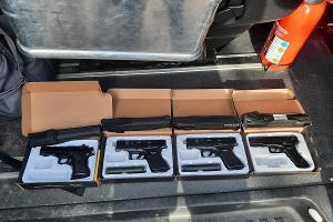 Bundespolizei stellt Jugendliche mit diversen Waffen an deutsch-polnischer Grenze