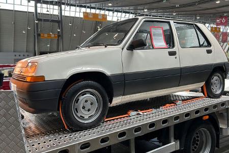 Retro Classics 2024 Renault 5