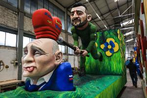 Trump, Musk und Putin im Kölner Rosenmontagszug