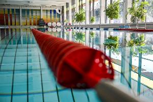 Kind stirbt nach Schwimmunterricht: Lehrerinnen verurteilt