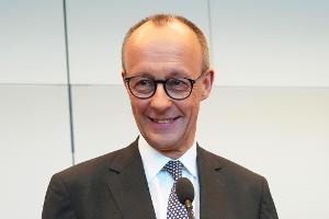 Merz mit 98 Prozent als Unionsfraktionschef bestätigt