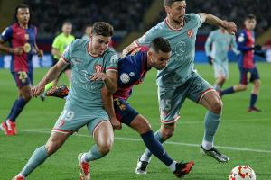 Wildes 4:4: Flicks Barca vergibt Sieg im Halbfinal-Hinspiel