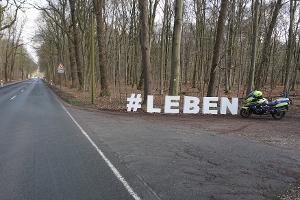 Kreis Kleve - Schwerpunkteinsatz des Verkehrsdienstes der Polizei / "#LEBEN" soll Ziel verdeutlichen