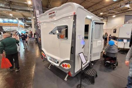 Nipo Camper, Wohnwagen GFK, außen