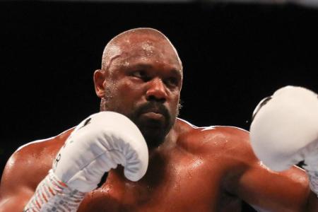 Platz 10: Dereck Chisora (England) - 49 Kämpfe, 36 Siege,23 durch K.o. - Das 41-jährige Schlachtross ist einfach nicht kleinzukriegen. Statt seine Karriere mit gemütlichen Farewell-Fights ausklingen zu lassen, bietet der Fan-Liebling der Briten weiter Spektakel. Zuletzt schlug Dereck Chisora mit Joe Joyce und Otto Wallin zwei Leute aus der erweiterten Weltspitze.