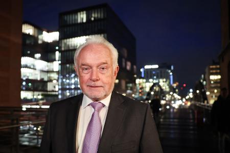 Kubicki verspricht auch Kubicki verspricht auch