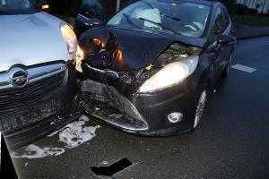 Vier Verletzte bei Unfall