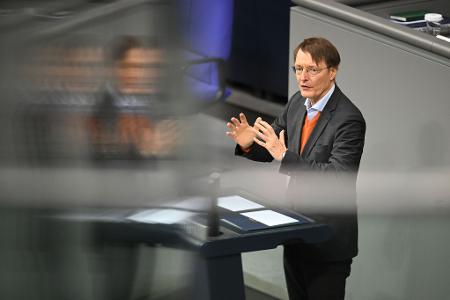 Federführend war beim Gesetz zum Umgang mit Konsumcannabis Bundesgesundheitsminister Karl Lauterbach (SPD).
