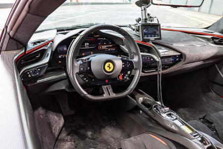 Ferrari SF90 XX Stradale, Cockpit