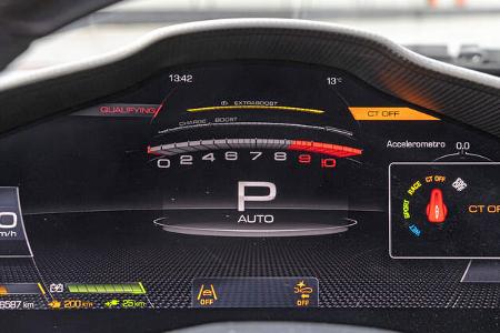 Ferrari SF90 XX Stradale, Tacho