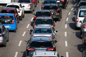 Mehr Autos, mehr Elektro - weniger Diesel