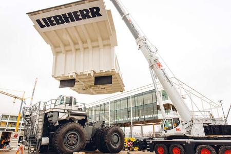 Liebherr T 264 Muldenkipper Bauma 2016