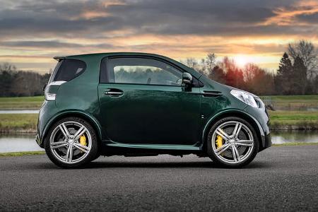 Aston Martin V8 Super Cygnet