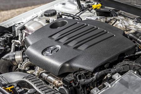 Mercedes CLA 250 4Matic AMG Line, Motorraum