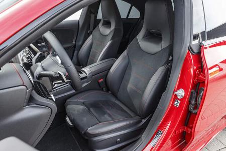 Mercedes CLA 250 4Matic AMG Line, Interieur