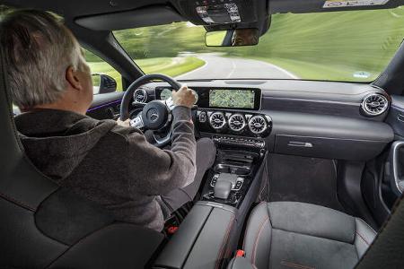 Mercedes CLA 250 4Matic AMG Line, Interieur