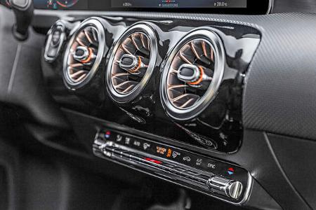 Mercedes CLA 250 4Matic AMG Line, Interieur
