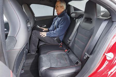 Mercedes CLA 250 4Matic AMG Line, Interieur