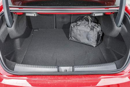 Mercedes CLA 250 4Matic AMG Line, Interieur