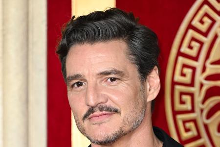 Pedro Pascal teilte ein Foto der Ukraine und schrieb dazu: 