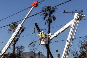 Nach tödlichen Bränden in L.A.: Klage gegen Stromversorger