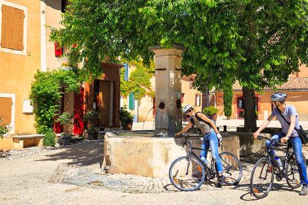 Stellplaetze Provence Flassan f