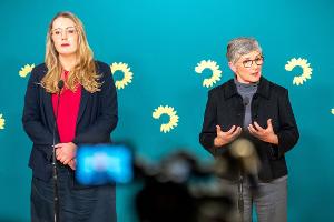 Extra-Milliarden: Grüne legen sich nicht auf Zustimmung fest