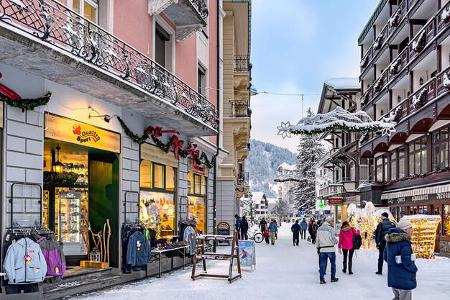 Fu§gŠngerzone, LŠden, Menschen, Schnee, Weihnachtsdekoration