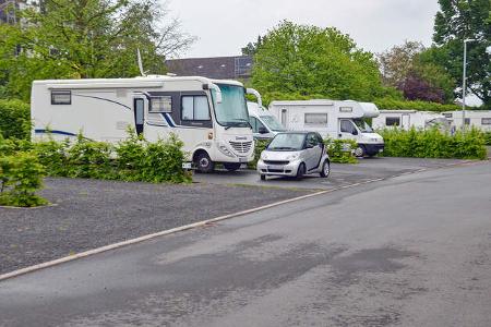 Stellplatz, BŸsche, BŠume, Caravans, Himmel
