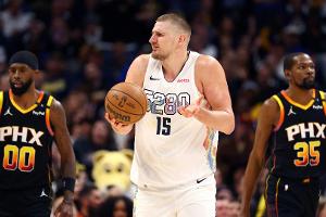 "Eine Klasse für sich": NBA-Star Jokic schreibt Geschichte