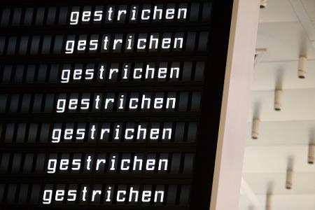 Zahlreiche Flüge wurden gestrichen. 