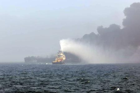 Vor der britischen Küste sind ein Öltanker und ein Frachtschiff zusammengestoßen.
