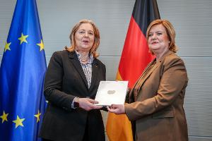Högl: Bundestag sollte zügig über Wehrdienst entscheiden