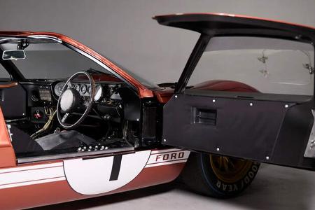 Ford GT40 Mk II mit der Fahrgestellnummer P/1032 bei RM Sotheby’s in der Auktion.