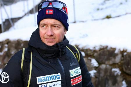 WM-Skandal: Assistent suspendiert - alle Anzüge bei der FIS WM-Skandal: Assistent suspendiert - alle Anzüge bei der FIS