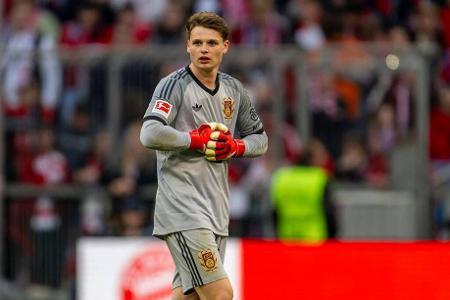 FC Bayern - TOR: Jonas Urbig - Note: 2,0 - Vertrat den verletzten Neuer im Bayern-Tor und lieferte dort einen starken Auftritt ab. War gegen Frimpong einmal mit kurzen Eck zur Stelle und wehrte auch die Fackel von Palacios in der Nachspielzeit noch ab. Kann mit Ball am Fuß aber noch zulegen.