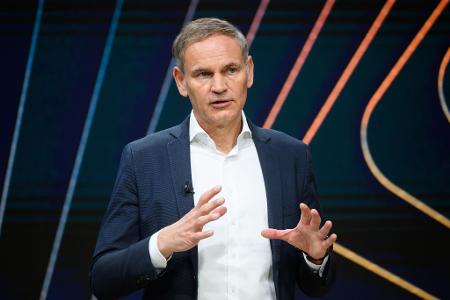 Porsche-Chef Blume ist sich weiterhin sicher: Die E-Mobilität ist die Technologie der Zukunft.