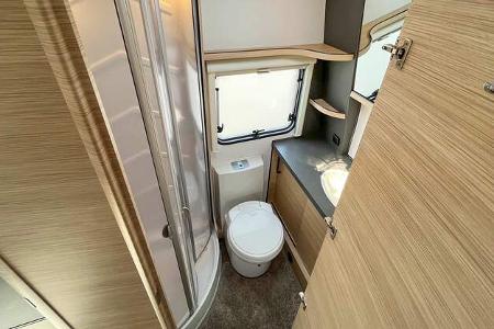 Fendt Apero 560 SKM, Wohnmobil, Wohnwagen