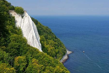 Germany, Ruegen, Jasmund National Park, chalk cliff Koenigsstuhl