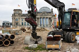 Kredite ohne Grenzen? Bundestag diskutiert Schuldenpläne