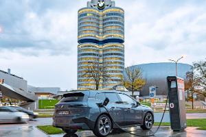 Drastischer Gewinneinbruch bei BMW