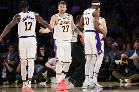NBA: Doncic überragt bei Sieg gegen Phoenix NBA: Doncic überragt bei Sieg gegen Phoenix