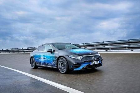 Mercedes EQS mit Feststoff-Batterie