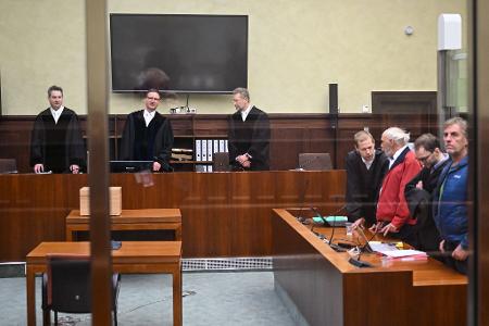 Der Vorsitzende Richter Gregor Herb schlug zu Beginn nach Verlesung der Anklage eine sogenannte Verständigung zwischen den Prozessbeteiligten vor. Der Vorsitzende Richter Gregor Herb schlug zu Beginn nach Verlesung der Anklage eine sogenannte Verständigung zwischen den Prozessbeteiligten vor.