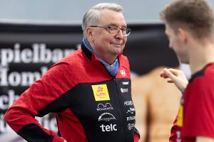 Förderer Hampl vor Boll-Duell: "Fast wie ein Sohn"