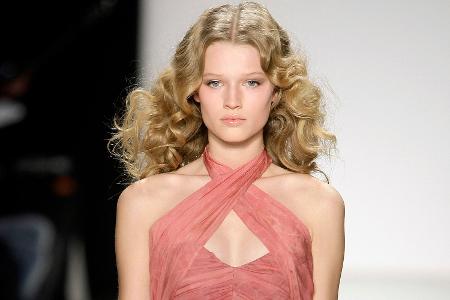 Toni Garrn
