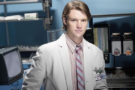 Dr. Robert Chase (Jesse Spencer)