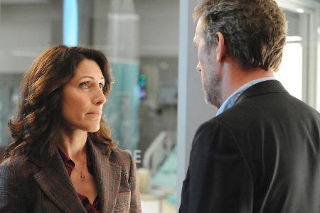 Dr. Lisa Cuddy (Lisa Edelstein)