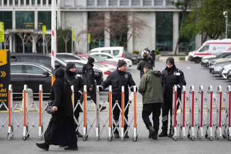 Nach der Festnahme Imamoglus wurden auch Straßen in Istanbul gesperrt.